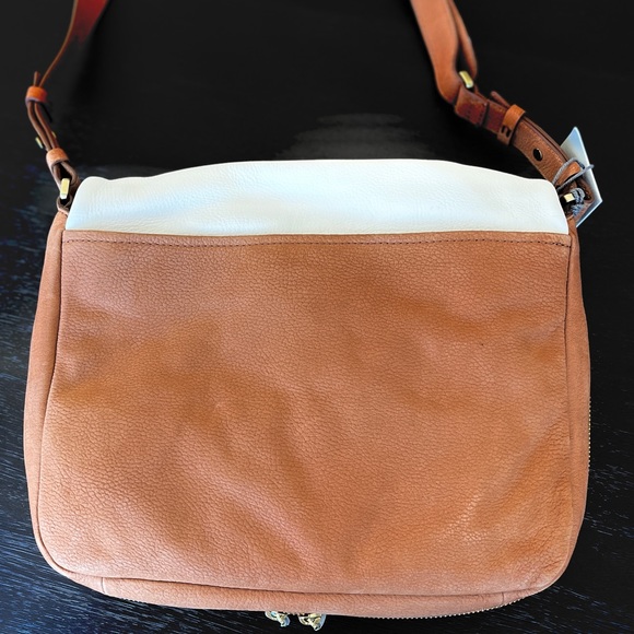 FOSSIL Preston Flap Crossbody Bag! Stripe Tan, Ivory, Pink and Brown Leather!! - Picture 2 of 5